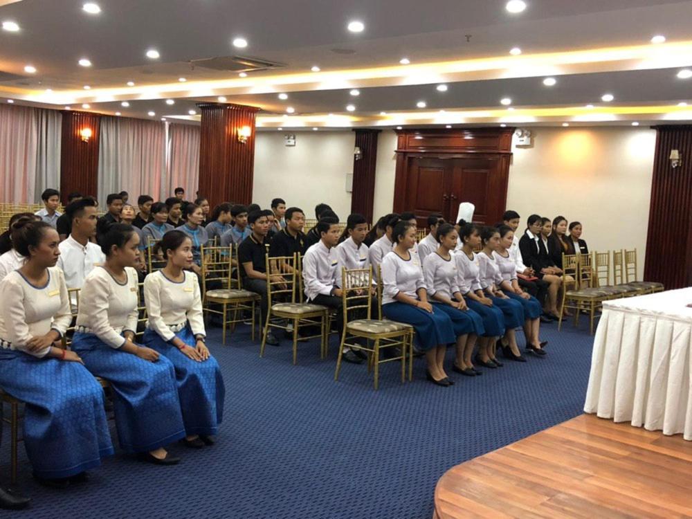 Kampong Thom Royal Hotel Экстерьер фото