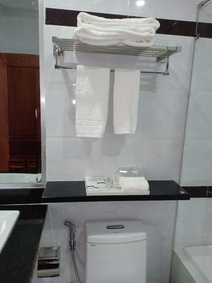 Kampong Thom Royal Hotel Экстерьер фото