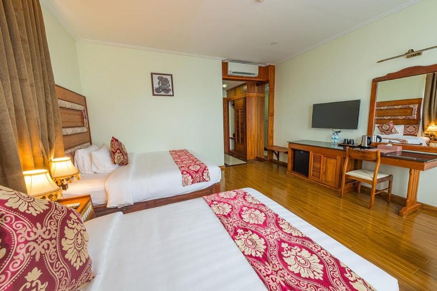 Kampong Thom Royal Hotel Экстерьер фото